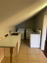 1566 Annunciation St, Unit 3 in New Orleans, LA - Foto de edificio - Building Photo