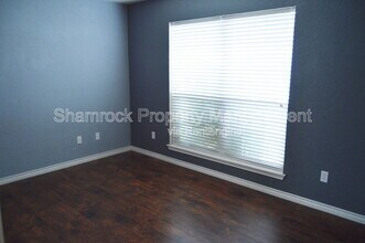 6905 N River Crossing in China Spring, TX - Building Photo - Building Photo