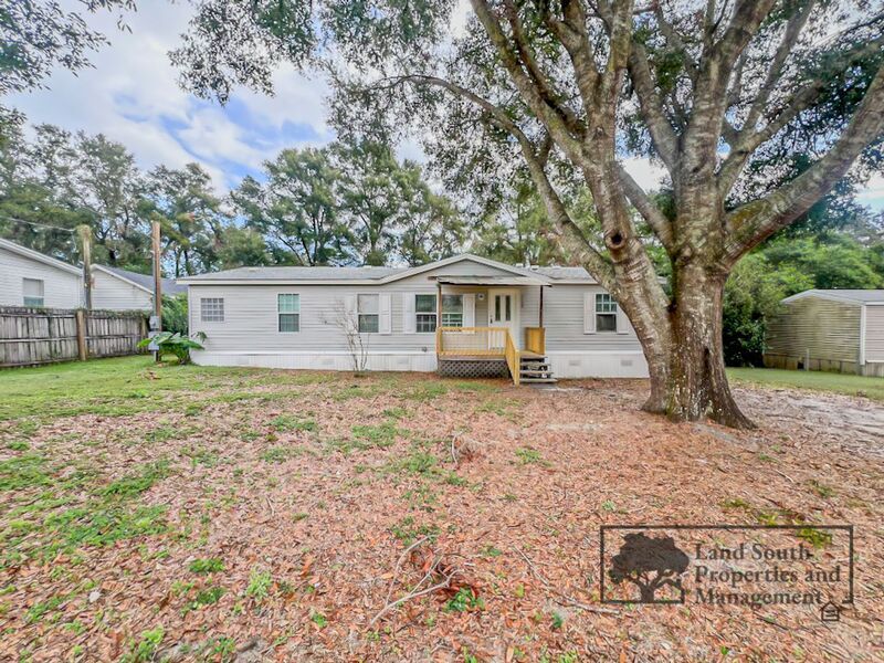 5638 Cherry Tree Dr in Lakeland, FL - Building Photo