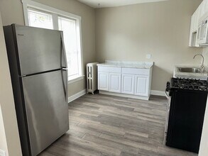 4058 W Dickens Ave in Chicago, IL - Building Photo - Building Photo