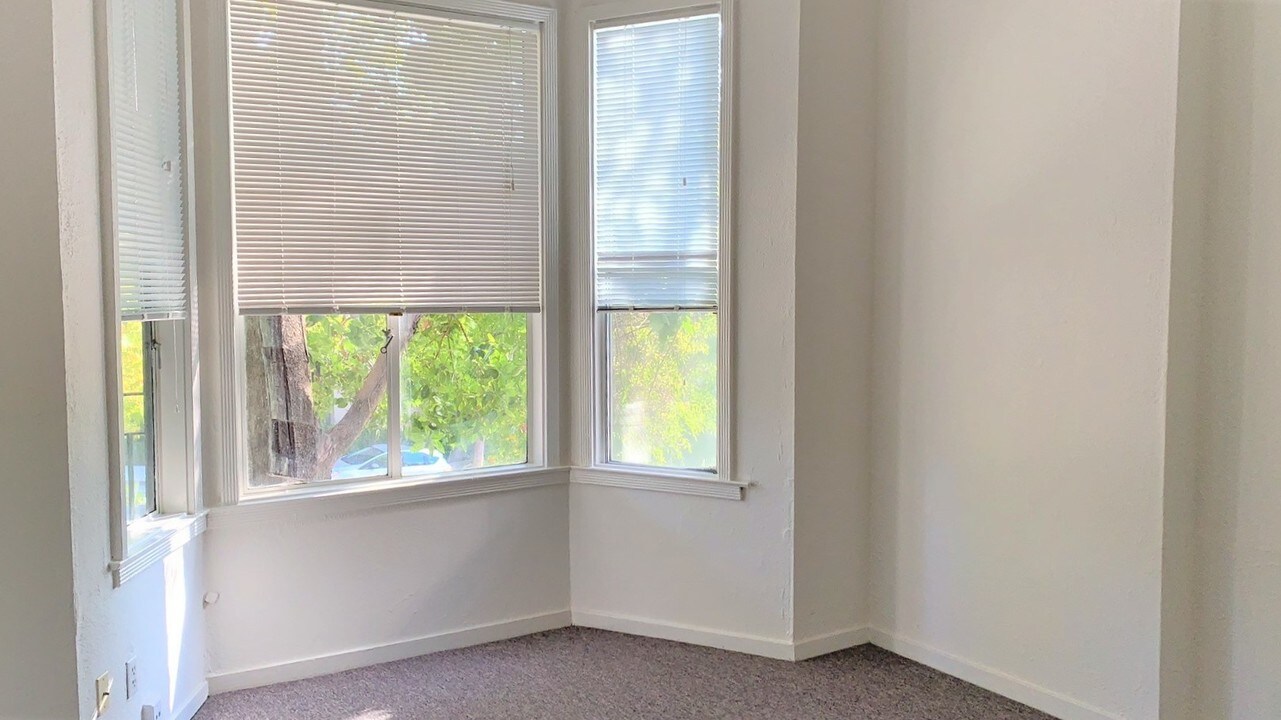 1715 Webster St-Unit -203 in San Francisco, CA - Building Photo