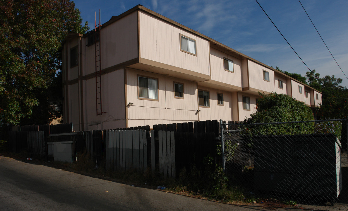 519 Mar Vista Ave in Pasadena, CA - Foto de edificio