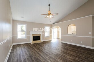 255 Beranda Cir in Douglasville, GA - Building Photo - Building Photo
