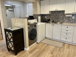 94 Schroder Cres in Guelph, ON - Building Photo - Building Photo