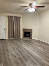 2601 S Braeswood Blvd in Houston, TX - Building Photo - Building Photo