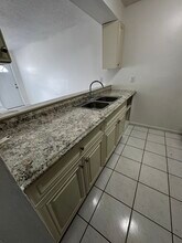 5793 S Rue Rd in West Palm Beach, FL - Building Photo - Building Photo