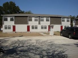 Hillsboro Oaks Apartments