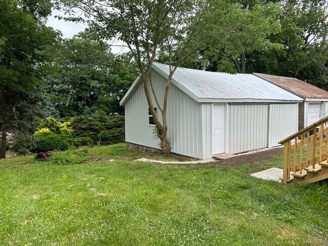 730 N Main St photo'