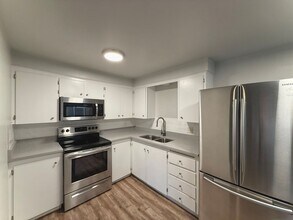 177 E Helm Ave in South Salt Lake, UT - Building Photo - Building Photo