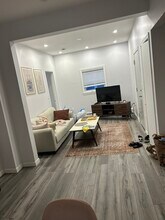 73 Marshall St, Unit 2 in Somerville, MA - Building Photo - Building Photo