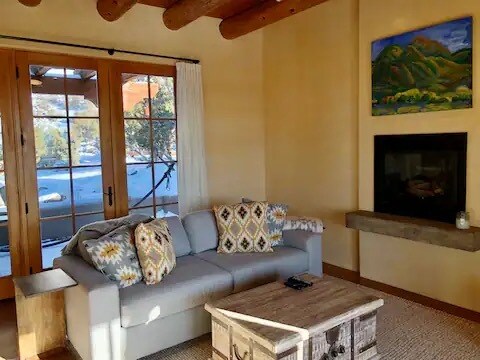 122 Cerrito de Baca in Ojo Caliente, NM - Building Photo - Building Photo