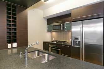 820 Blanchard St, Unit 603 in Seattle, WA - Foto de edificio - Building Photo