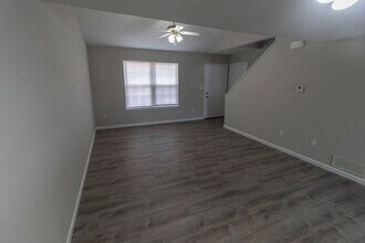 5307 Currituck Ln in Columbia, MO - Building Photo - Building Photo