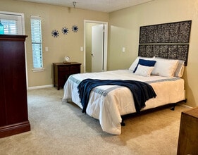 Serenity at Briarcrest in Bryan, TX - Building Photo - Building Photo