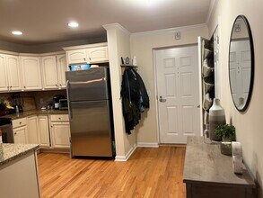 180 Melba St, Unit 110 in Milford, CT - Building Photo - Building Photo