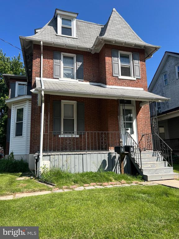 property at 38 N Richardson Ave