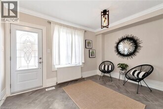 232 Bay St N in Hamilton, ON - Building Photo - Building Photo