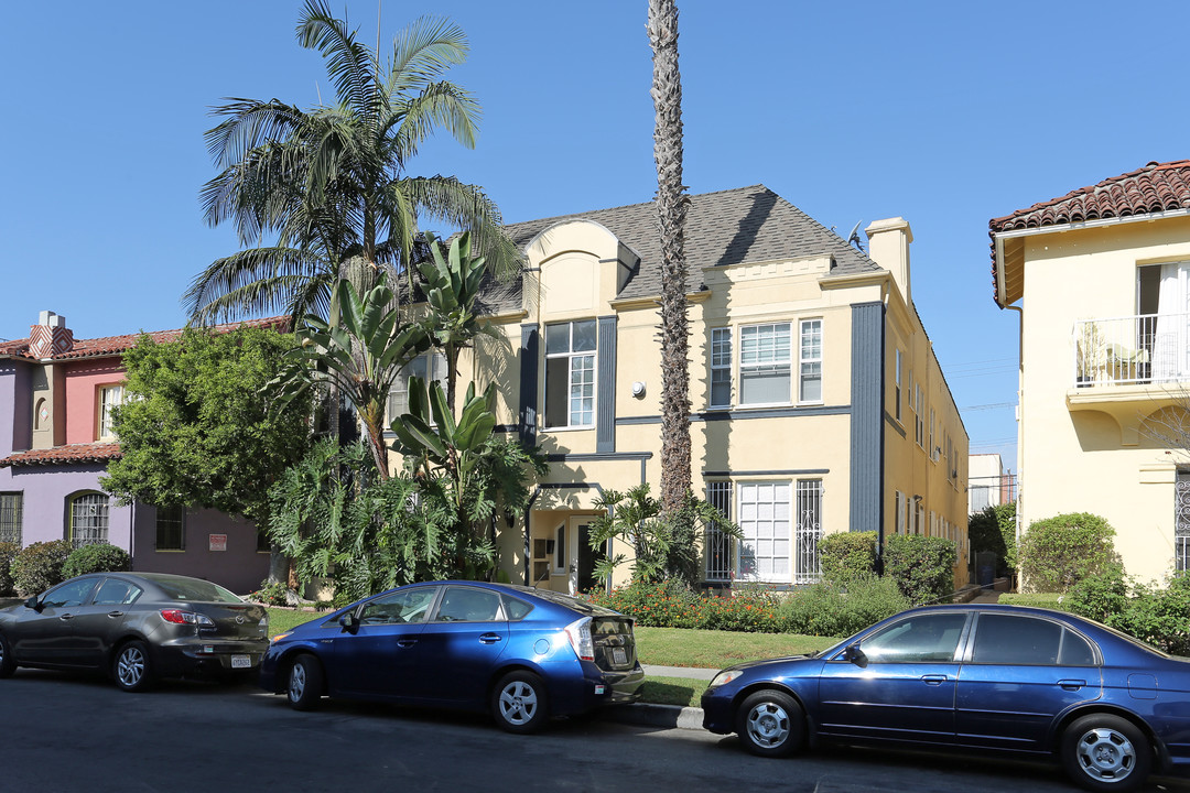 639 S Cochran Ave in Los Angeles, CA - Foto de edificio