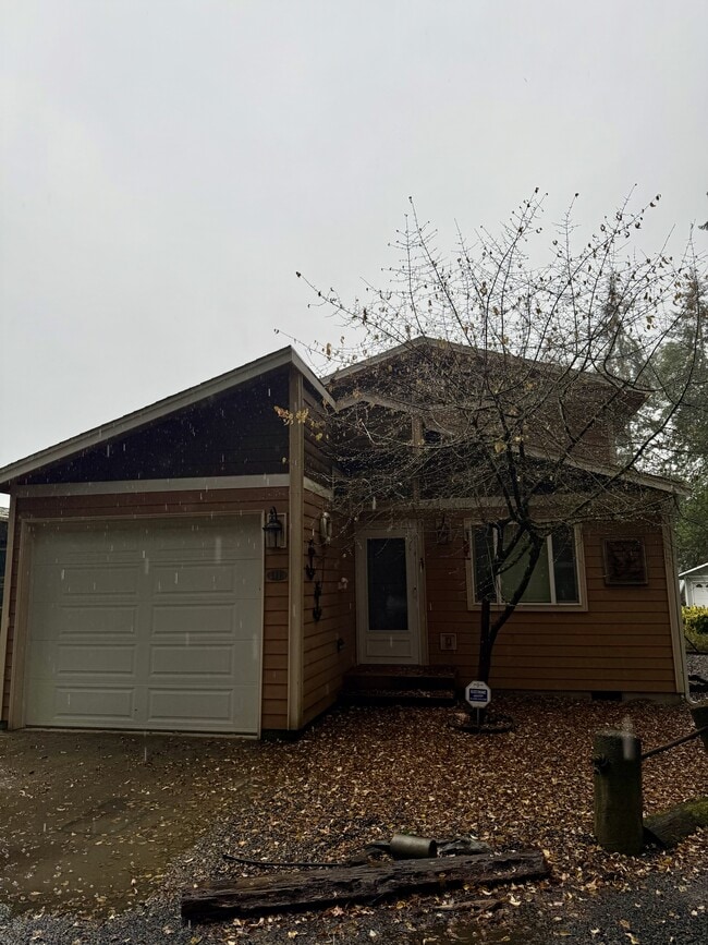 property at 111 E Driftwood Circle East