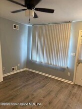 245 Livingston Ave in Staten Island, NY - Building Photo - Building Photo