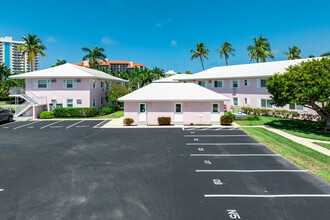 Sea Breeze South in Marco Island, FL - Building Photo - Building Photo