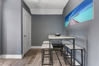 5428 Second Avenue in Niagara Falls, ON - Building Photo - Building Photo