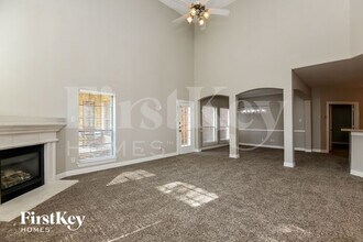 6935 Ponzano in Grand Prairie, TX - Foto de edificio - Building Photo