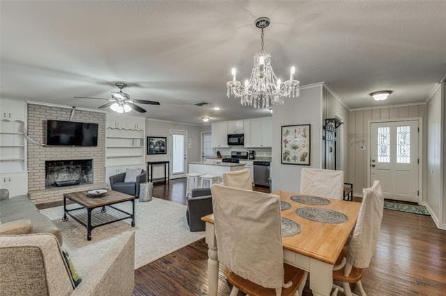 835 Ridgedale Dr in Richardson, TX - Foto de edificio - Building Photo