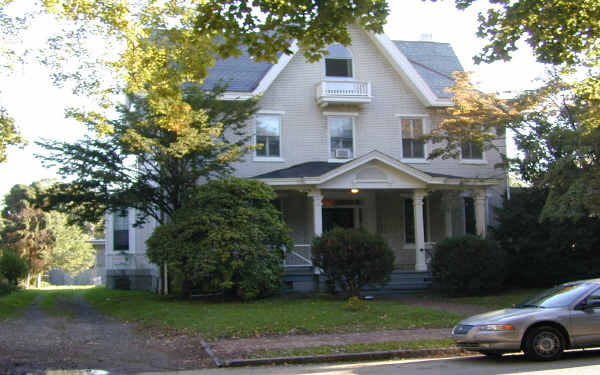 525-527 S Walnut St in West Chester, PA - Building Photo