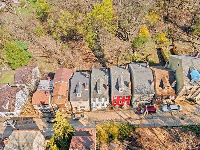 39 Welsh Way in Pittsburgh, PA - Building Photo - Building Photo