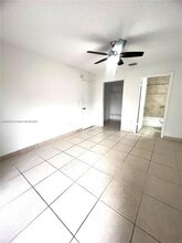6430 W 25th Ln in Hialeah, FL - Building Photo - Building Photo