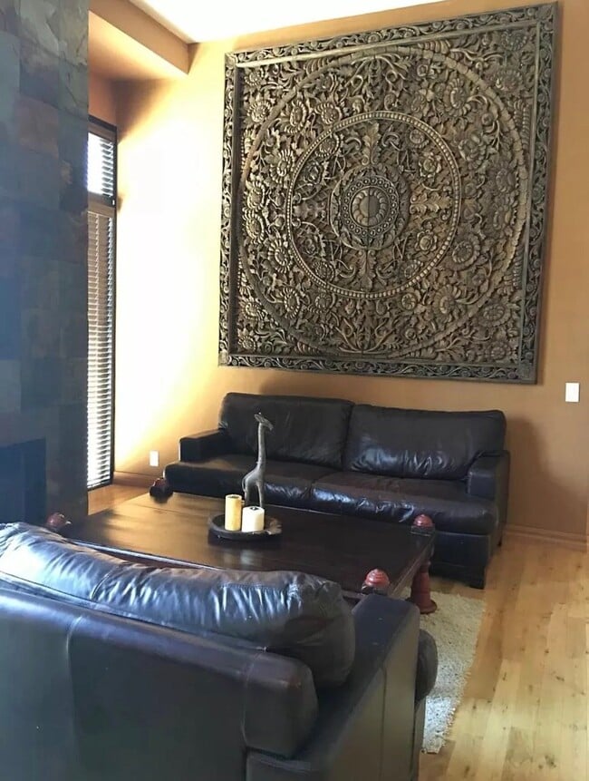 property at 5151 Balboa Blvd