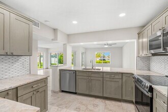 1700 Commodore Blvd in Cocoa Beach, FL - Building Photo - Building Photo