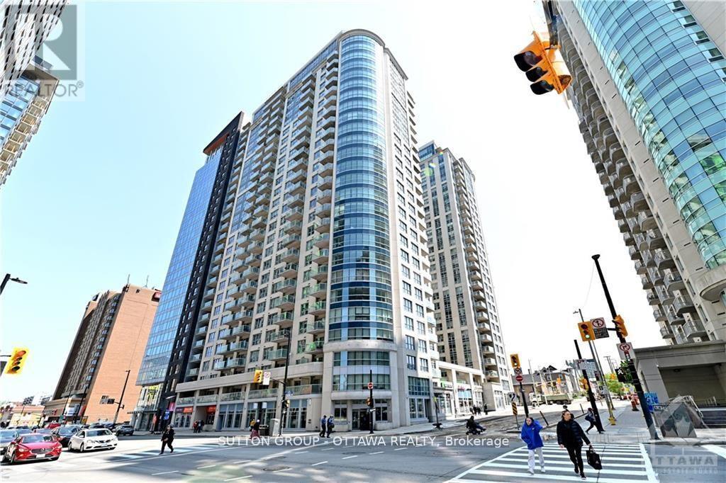 242-242 Rideau St in Ottawa, ON - Building Photo