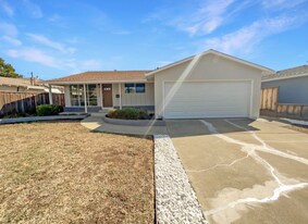 4840 Piper St in Fremont, CA - Building Photo