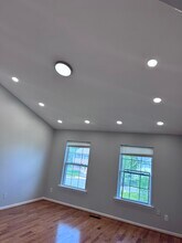 5 Bayview Ct in Essex, MD - Building Photo - Building Photo