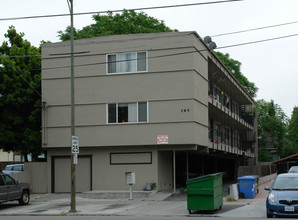 164 E Reed St in San Jose, CA - Foto de edificio - Building Photo