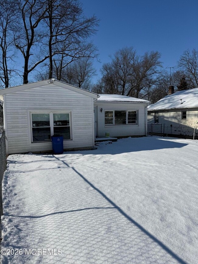 property at 33 Weaverville Rd