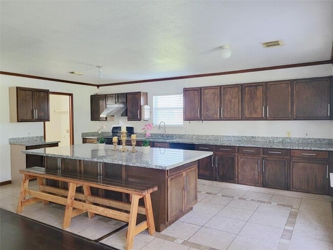 4707 Meadowthorn Ct in Friendswood, TX - Building Photo - Building Photo