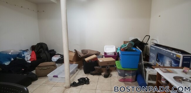 192 Kelton St, Unit G in Boston, MA - Foto de edificio - Building Photo