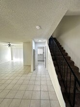 138 S Bryn Mawr St in Ventura, CA - Building Photo - Building Photo