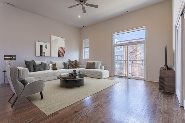 2100 Greenwood St in Evanston, IL - Building Photo - Building Photo