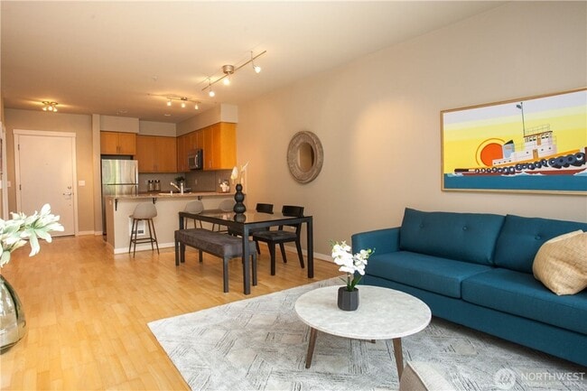 180 Harbor Square Loop NE in Bainbridge Island, WA - Building Photo - Building Photo