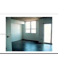 333 NE 24th St, Unit 1012 in Miami, FL - Building Photo - Building Photo