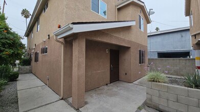 6616 S Figueroa St in Los Angeles, CA - Building Photo - Building Photo