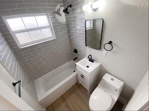 8710 94th Ave in Seminole, FL - Foto de edificio - Building Photo