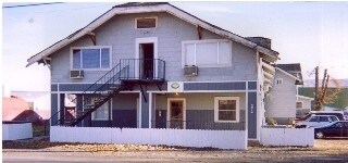 6040 Siskiyou Blvd in Grenada, CA - Building Photo