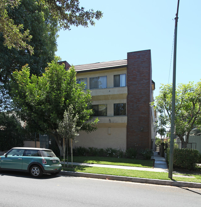 1054 Allen Ave in Glendale, CA - Building Photo - Building Photo