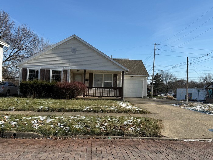 515 Talbot Ave in Akron, OH - Building Photo