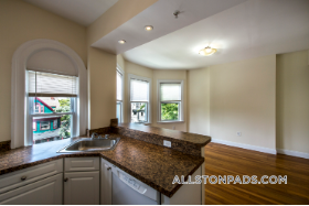 55 Ashford St in Boston, MA - Building Photo - Building Photo